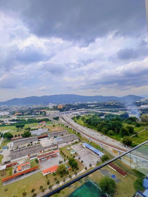 7 Pax Family Connecting Room D'Sara, Direct Link Mrt Kampung Selamat, Near Sungai Buloh & Thomson Hospital Shah Alam Esterno foto
