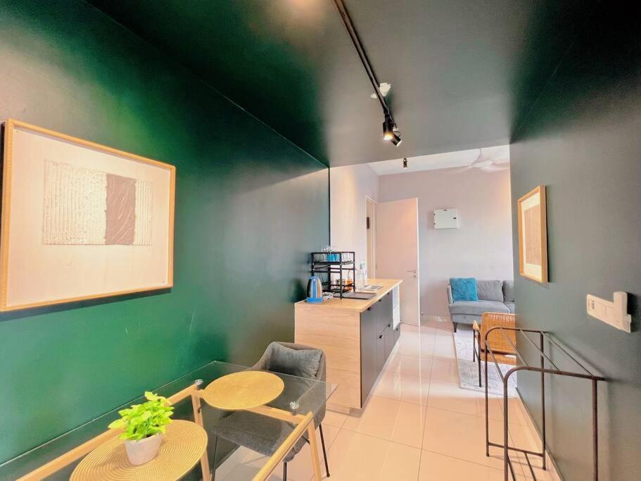 7 Pax Family Connecting Room D'Sara, Direct Link Mrt Kampung Selamat, Near Sungai Buloh & Thomson Hospital Shah Alam Esterno foto
